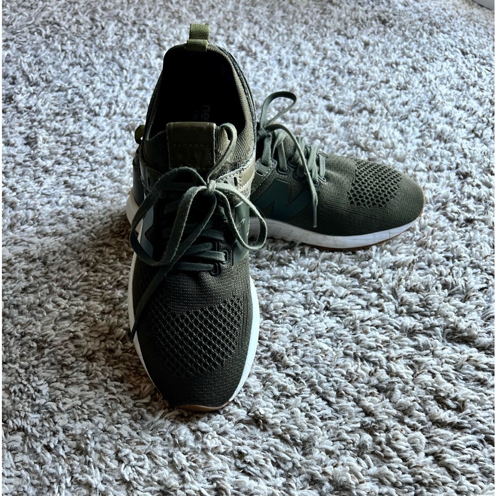 Women’s New Balance 247 - Olive